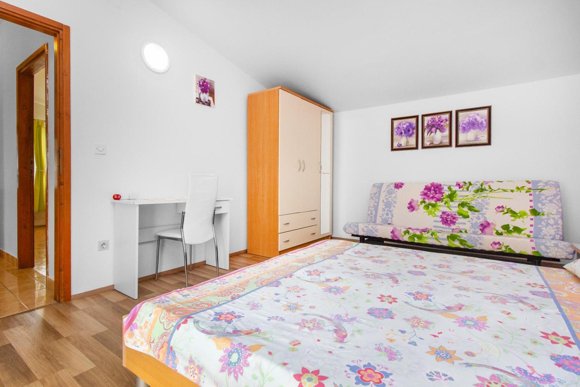 Apartmani Alaga B Tribunj  Exterior photo